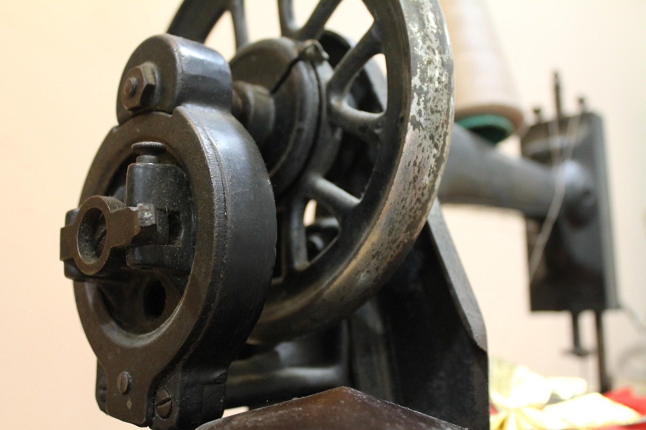 Sewing machine bobbin